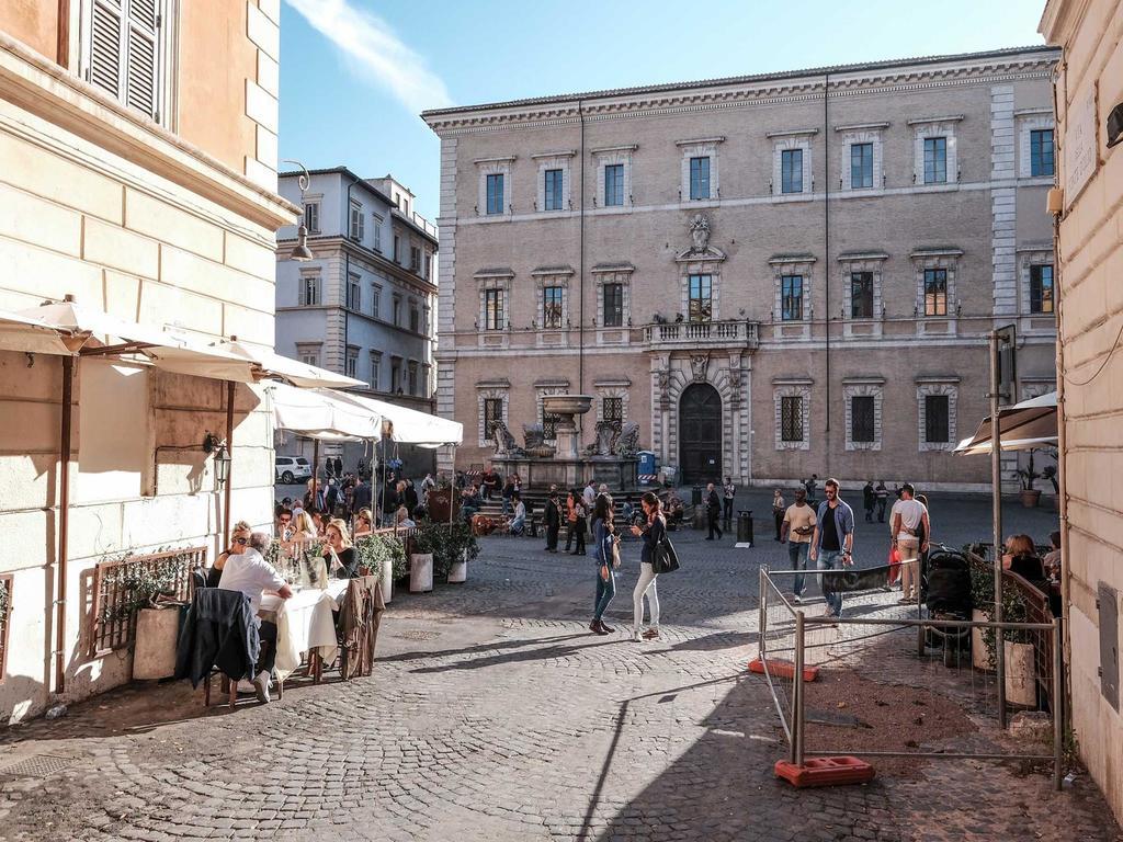 Ancient Trastevere Vespa Loft Rome Bagian luar foto